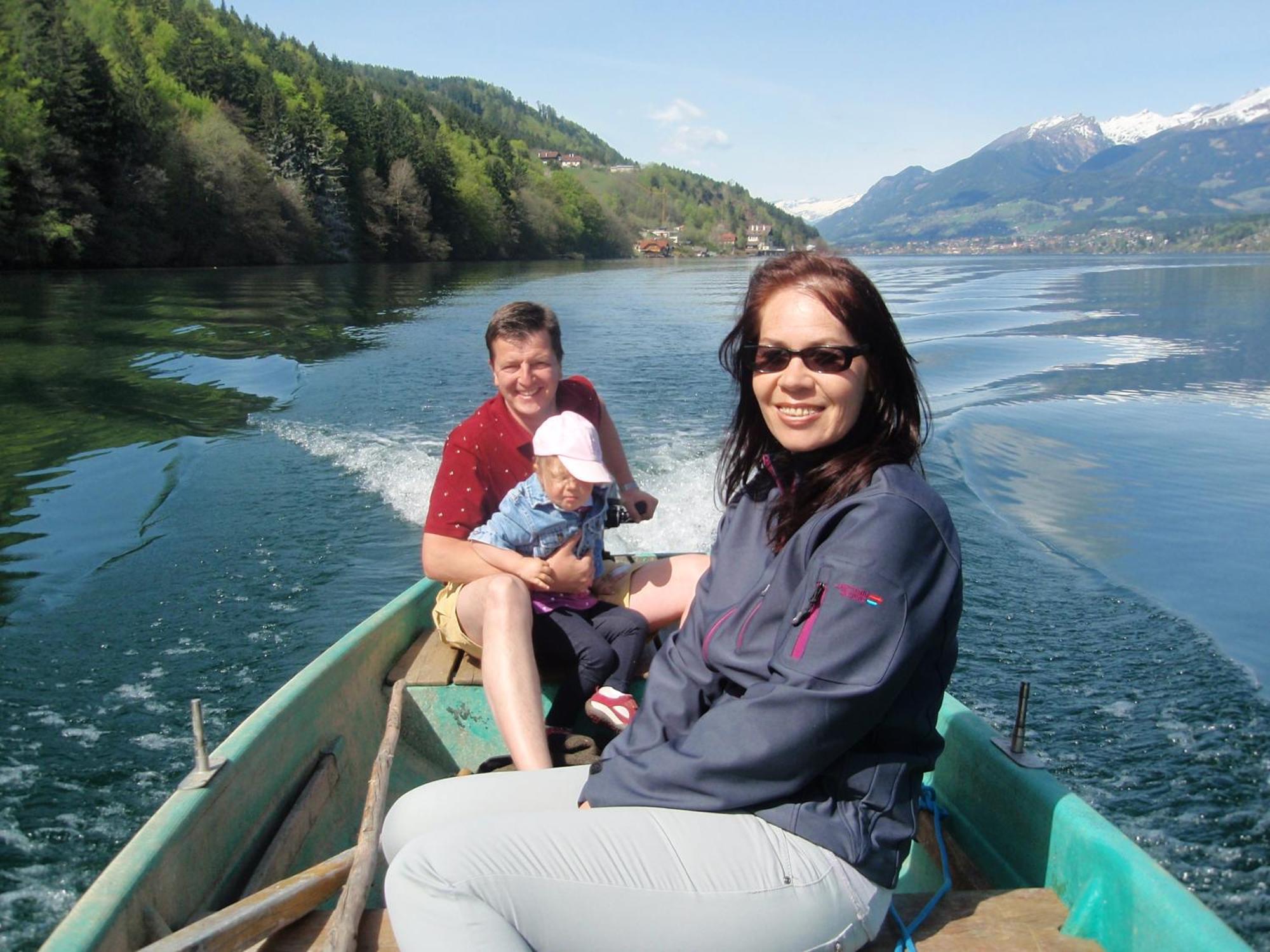 Ferienwohnungen Fischerhaus - Direkt Am See Millstatt Bagian luar foto