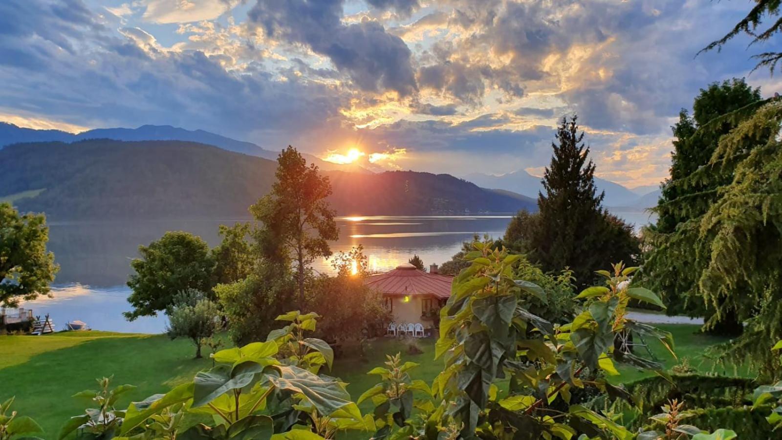 Ferienwohnungen Fischerhaus - Direkt Am See Millstatt Bagian luar foto